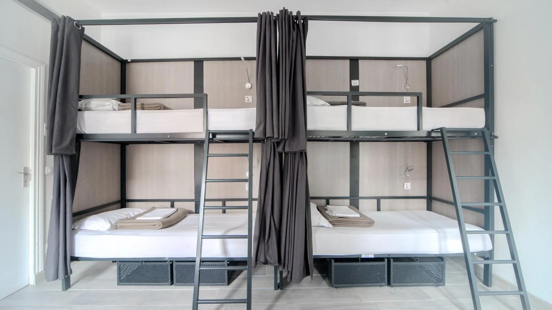 City Inn Paris 0*,