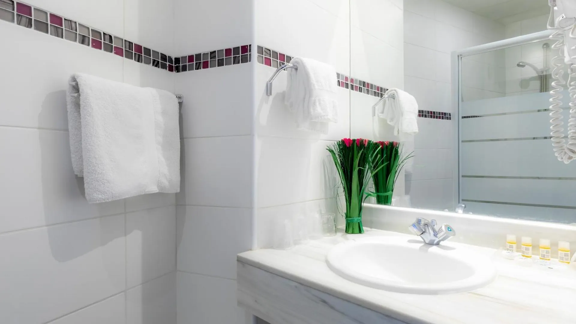 City Inn Paris Hostel